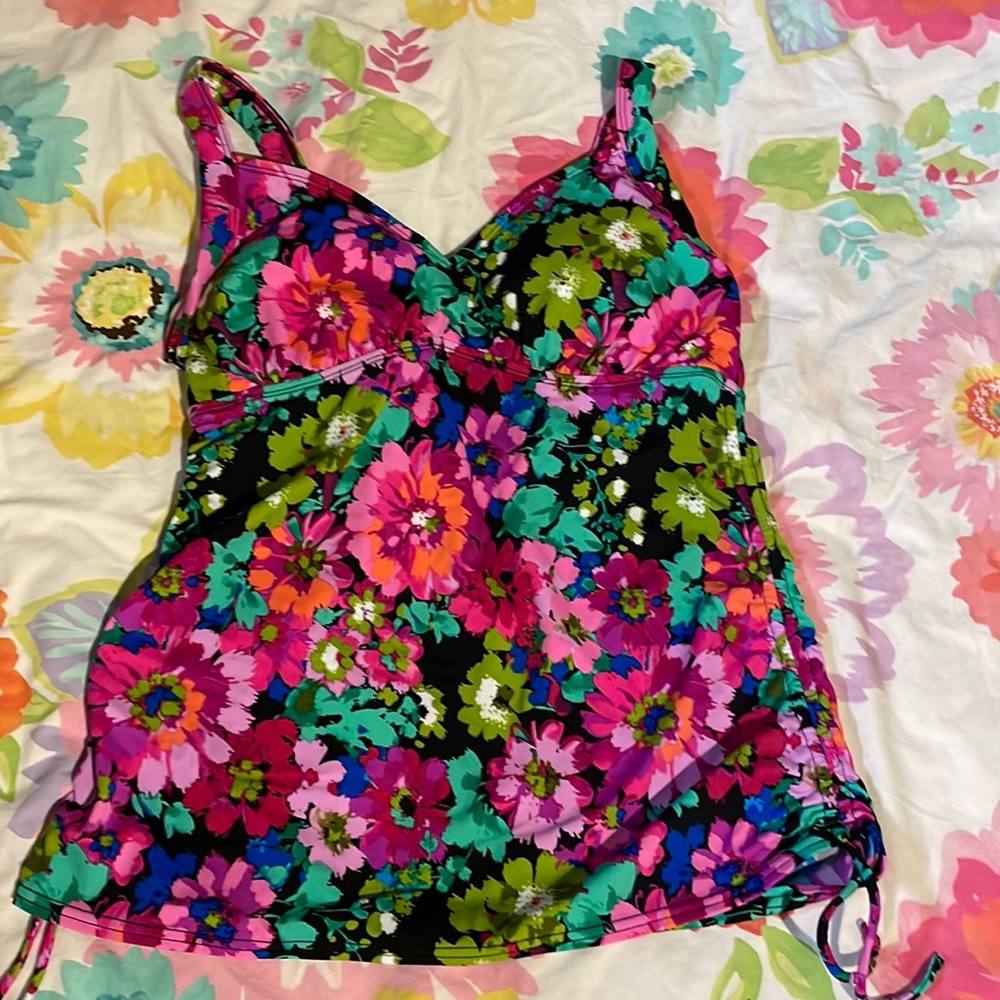 Tankini top 16
